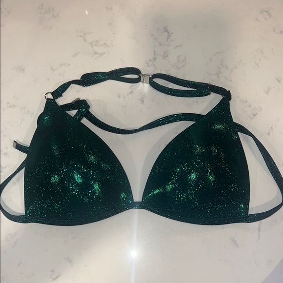 Emerald Green Bikini NPC Fit Model - Picture 3 of 8